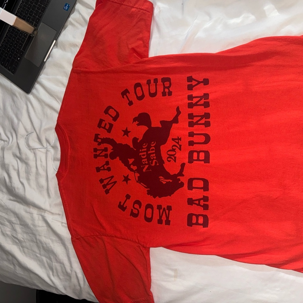 BAD BUNNY TSHIRT